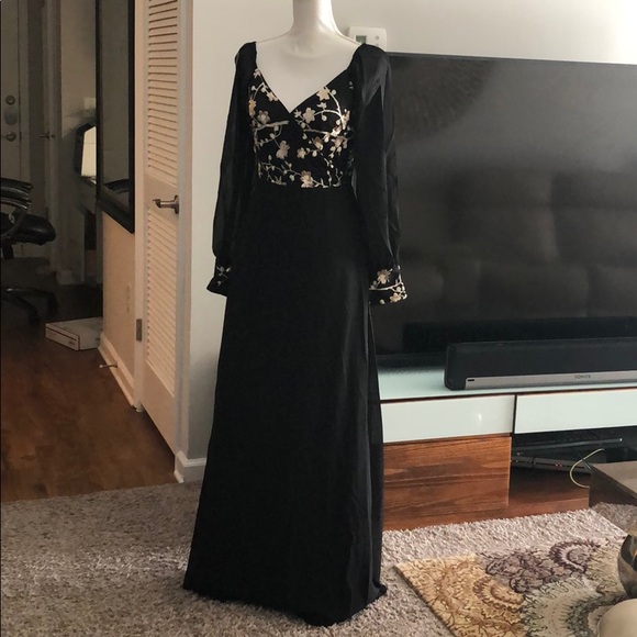 STUNNING PARTY DRESS/FORMAL DRESSES - Picture 4 of 6